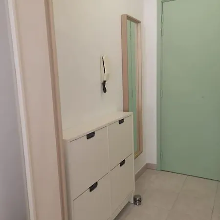 Appartement Grande Terrasse Proche Gare Et Menton